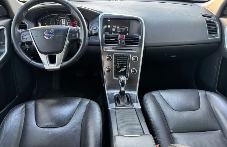 Volvo Xc60 2.0 T5 Kinetic Gasolina 4p Automático - Foto #5