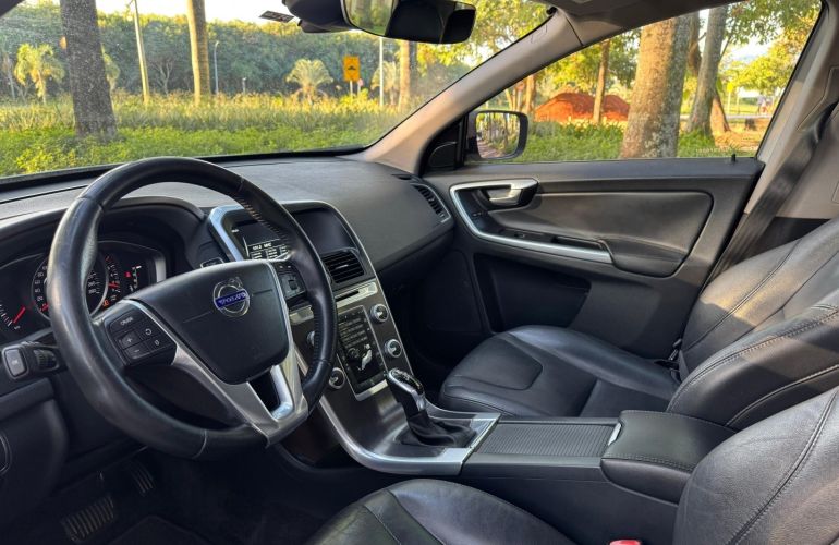 Volvo Xc60 2.0 T5 Kinetic Gasolina 4p Automático - Foto #6