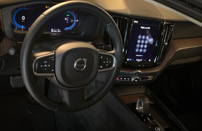 Volvo Xc60 2.0 T8 Recharge Plus Awd - Foto #4