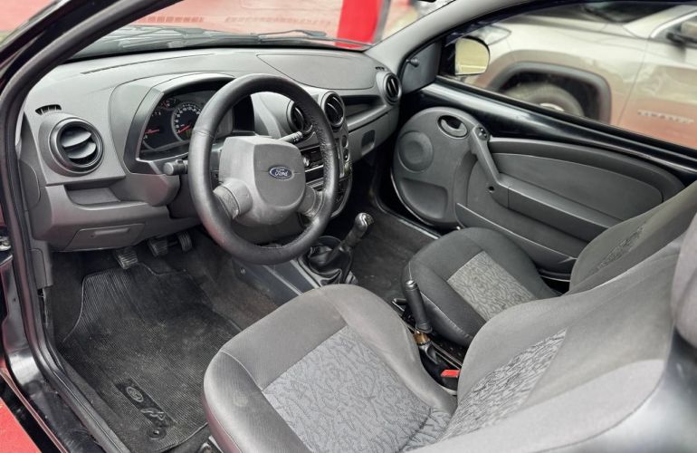 Ford Ka 1.0 MPi 8v - Foto #4
