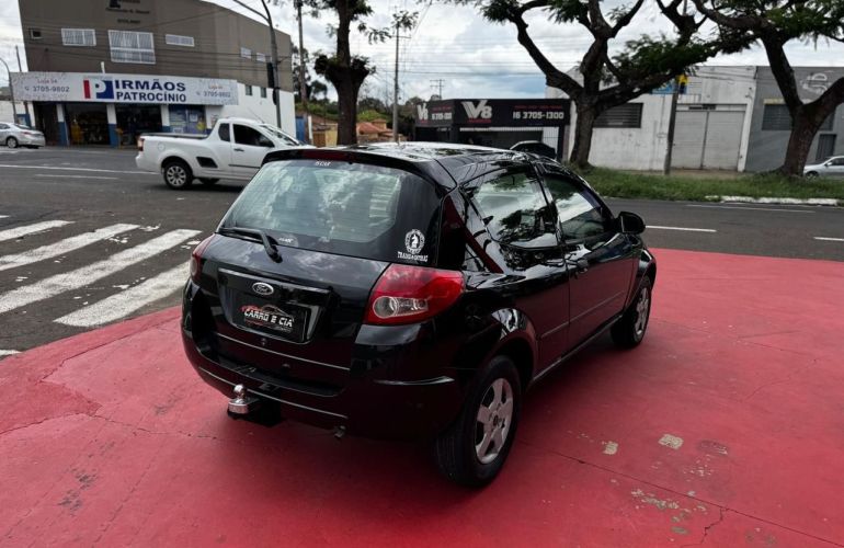 Ford Ka 1.0 MPi 8v - Foto #8