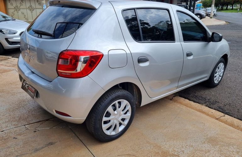 Renault Sandero 1.0 Authentique 16v - Foto #5