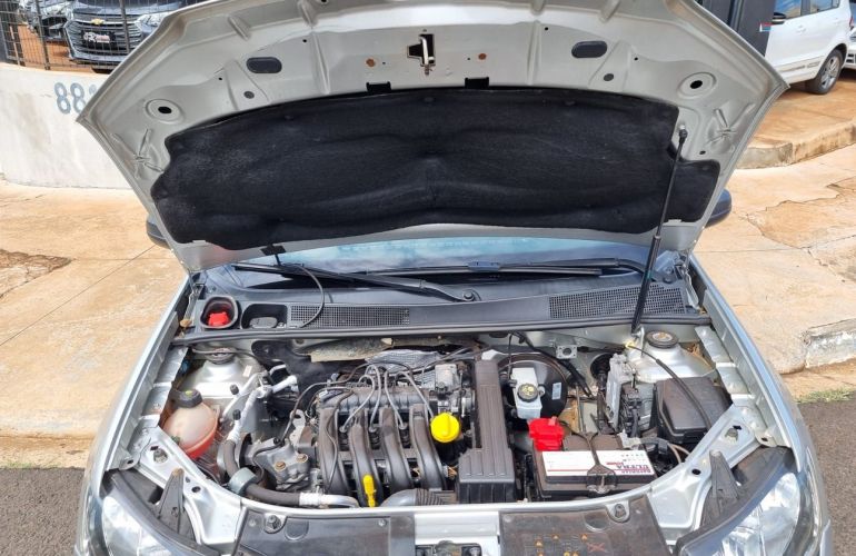 Renault Sandero 1.0 Authentique 16v - Foto #10