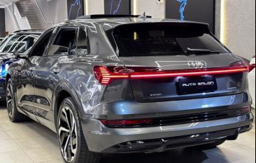 Audi E-tron Performance Black Quattro - Foto #6
