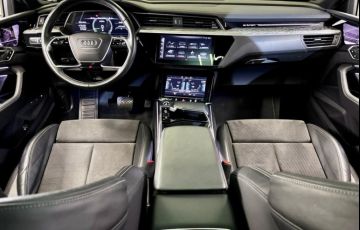 Audi E-tron Performance Black Quattro - Foto #8