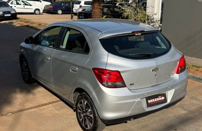 Chevrolet Onix 1.4 MPFi LTZ 8v - Foto #8