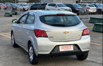 Chevrolet Onix 1.0 MPFi LT 8v - Foto #2