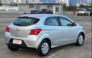 Chevrolet Onix 1.0 MPFi LT 8v - Foto #3