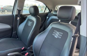 Chevrolet Onix 1.0 MPFi LT 8v - Foto #8