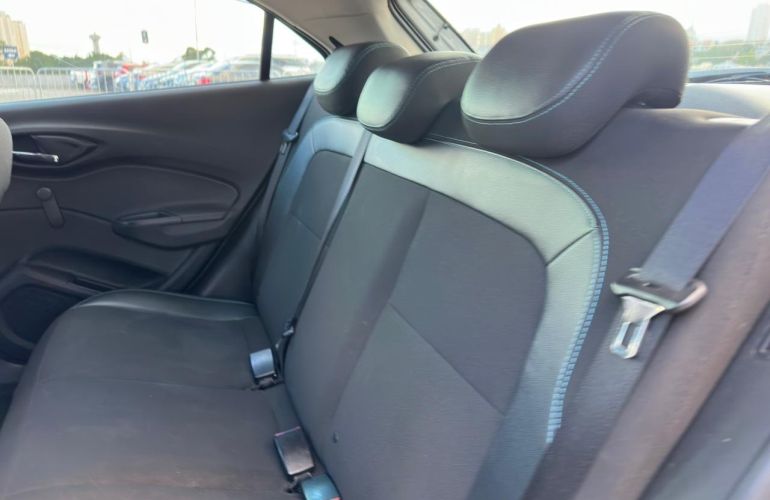 Chevrolet Onix 1.0 MPFi LT 8v - Foto #9