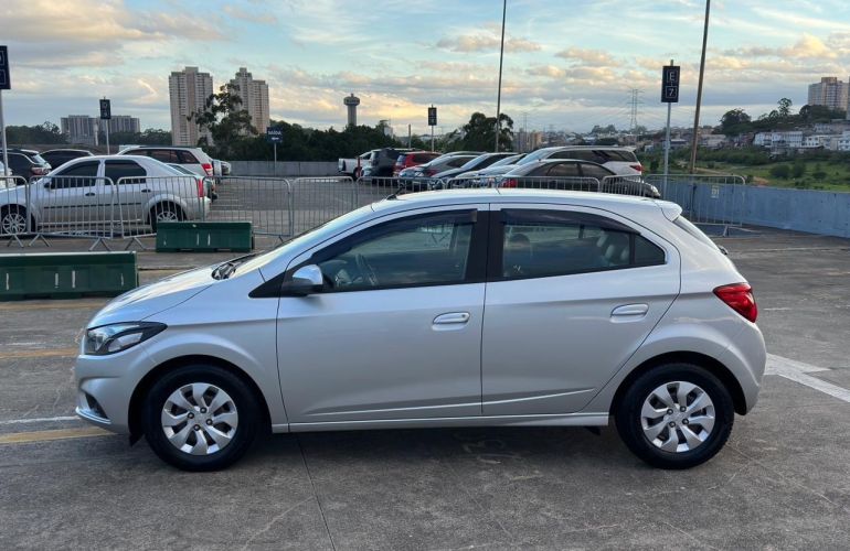 Chevrolet Onix 1.0 MPFi LT 8v - Foto #10