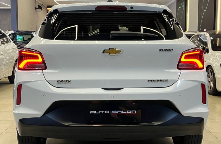 Chevrolet Onix 1.0 Turbo Premier - Foto #5