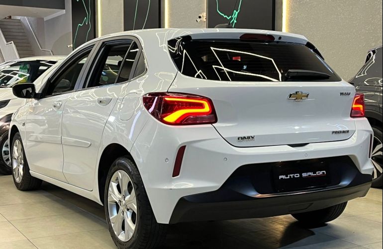 Chevrolet Onix 1.0 Turbo Premier - Foto #6