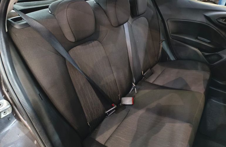 Fiat Argo 1.0 Firefly Drive - Foto #9