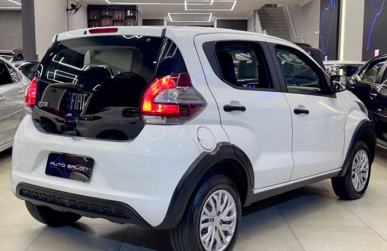 Fiat Mobi 1.0 8V Evo Like - Foto #9
