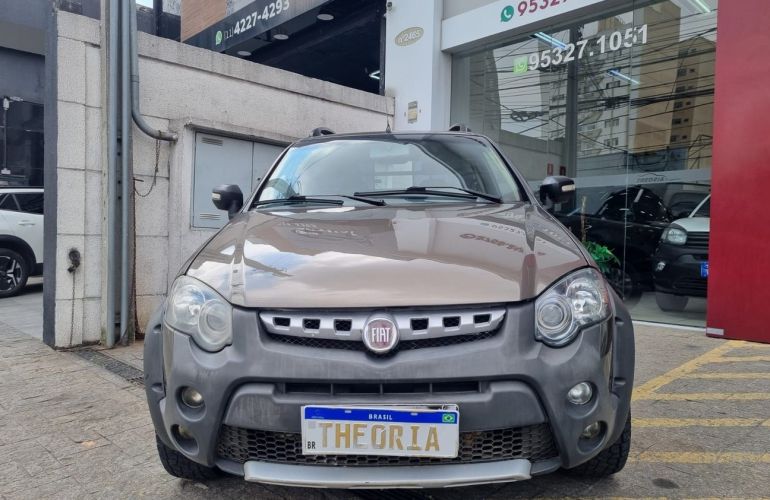 Fiat Strada 1.8 MPi Adventure CD 16v - Foto #2