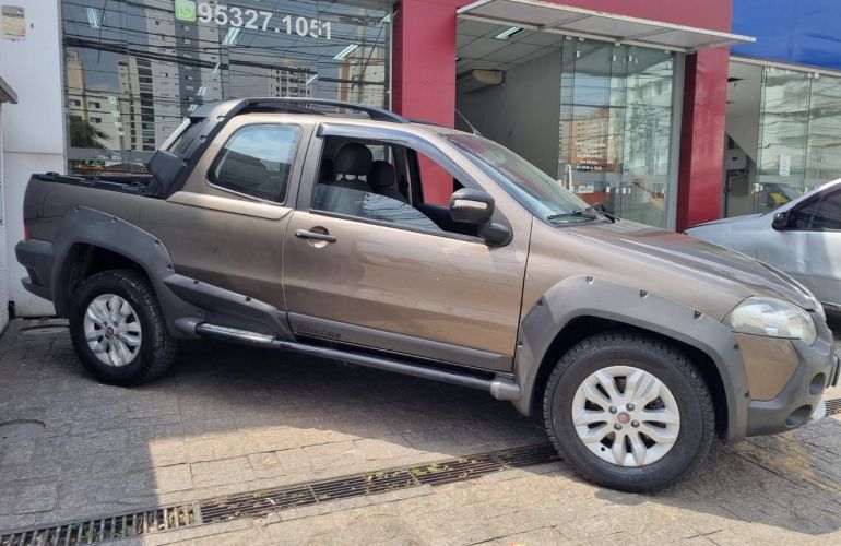 Fiat Strada 1.8 MPi Adventure CD 16v - Foto #3