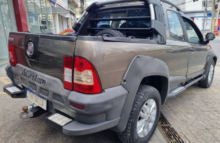 Fiat Strada 1.8 MPi Adventure CD 16v - Foto #7