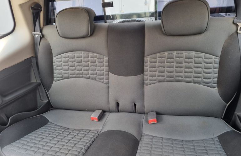 Fiat Strada 1.8 MPi Adventure CD 16v - Foto #10