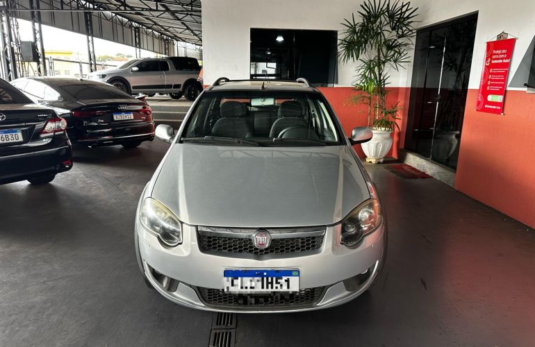 Fiat Strada 1.6 MPi Trekking CD 16v - Foto #2