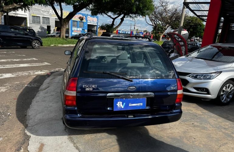 Ford Escort 1.8 GL Sw 16v - Foto #7