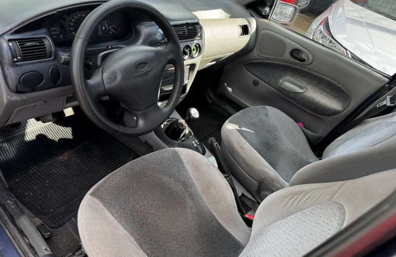 Ford Escort 1.8 GL Sw 16v - Foto #8