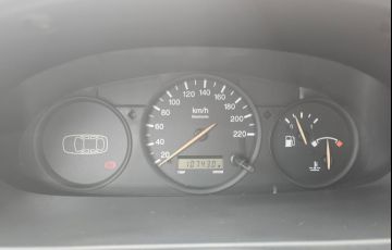 Ford Fiesta 1.0 MPi Street 8v - Foto #2