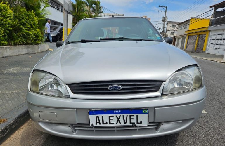 Ford Fiesta 1.0 MPi Street 8v - Foto #4