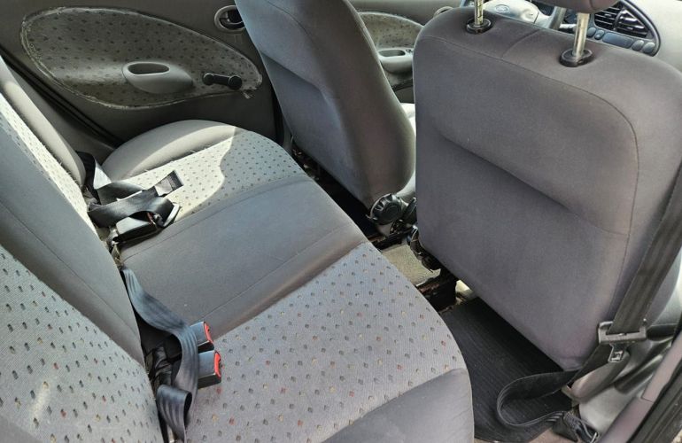 Ford Fiesta 1.0 MPi Street 8v - Foto #9