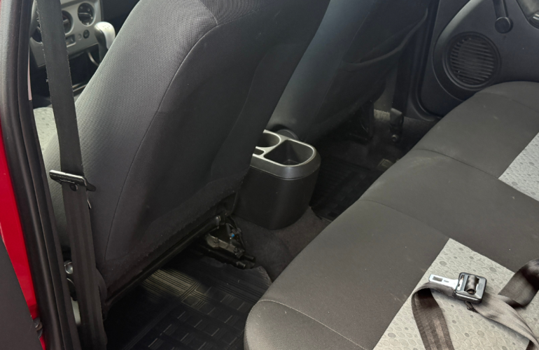 Ford Fiesta Hatch 1.6 (Flex) - Foto #6