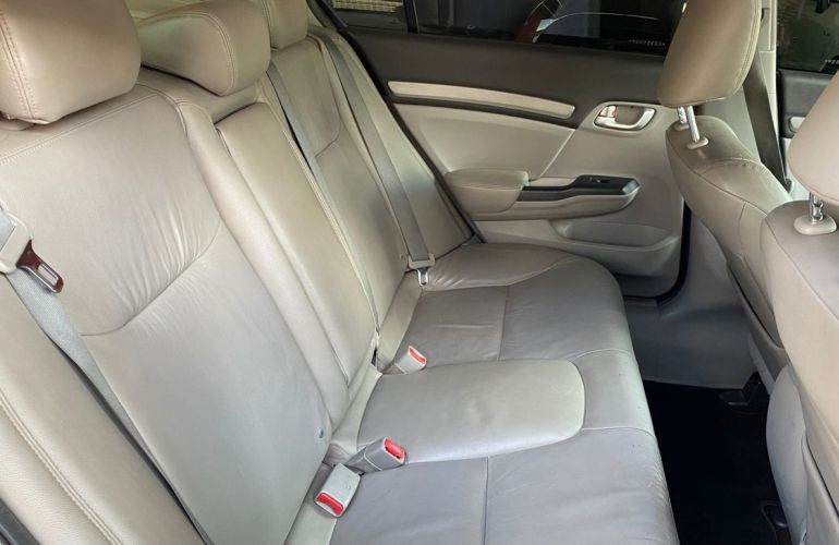 Honda Civic 1.8 Exs 16v - Foto #8