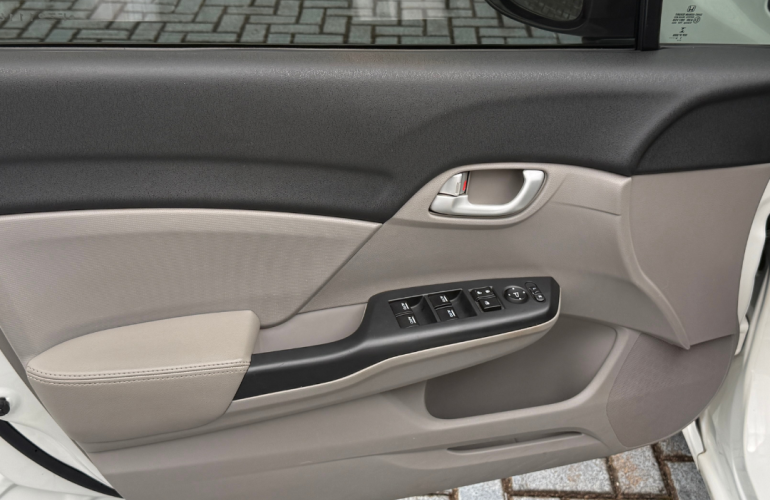 Honda Civic LXR 2.0 i-VTEC (Aut) (Flex) - Foto #7