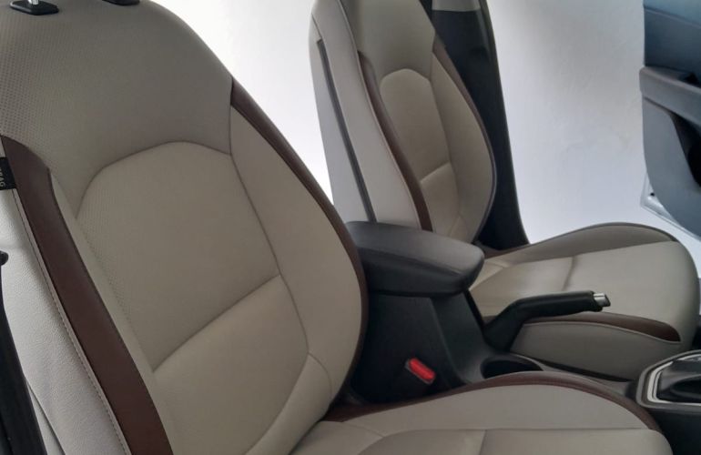 Hyundai Creta 2.0 16V Prestige - Foto #10