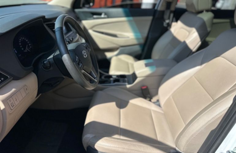 Hyundai Tucson 2.0 MPFi GLS 16V 143cv 2wd - Foto #10