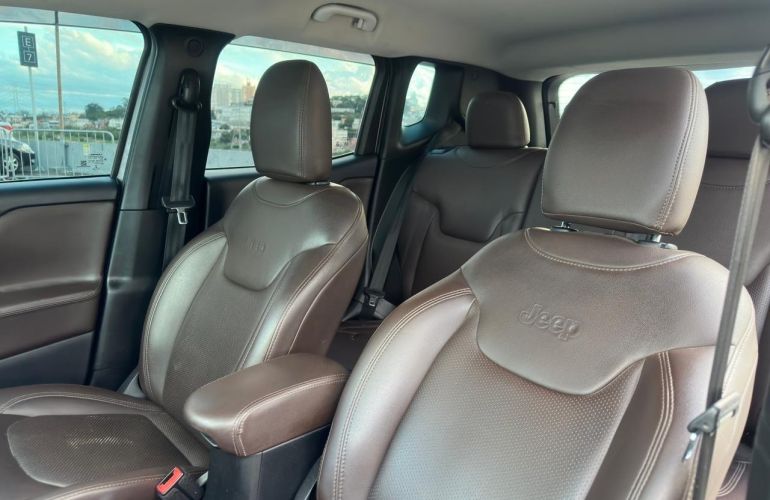 Jeep Renegade 1.8 16v - Foto #8