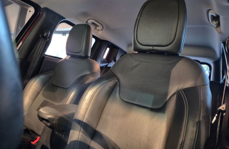 Jeep Renegade 1.8 16V Longitude - Foto #5