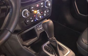 Jeep Renegade 1.8 16V Longitude - Foto #10