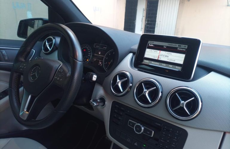 Mercedes-Benz Classe B 200 1.6 Turbo Sport - Foto #5