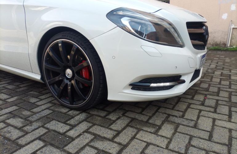 Mercedes-Benz Classe B 200 1.6 Turbo Sport - Foto #2