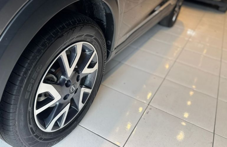 Nissan Kicks 1.6 16V Flexstart Sense Xtronic - Foto #7