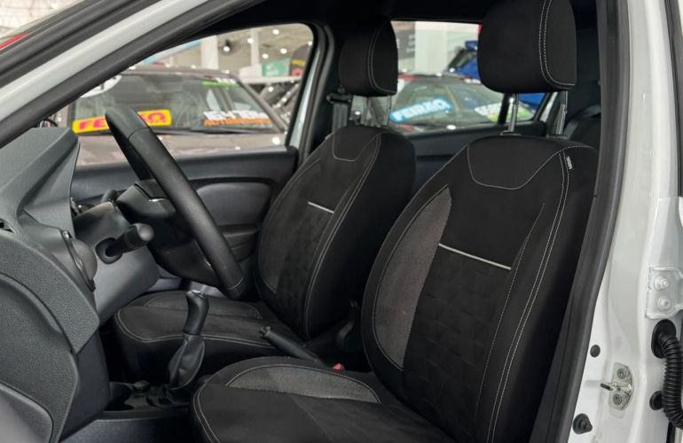 Renault Logan 1.0 12v Sce Zen - Foto #5