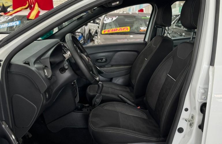 Renault Logan 1.0 12v Sce Zen - Foto #6