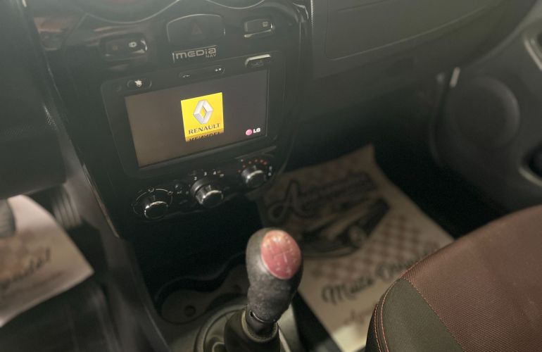 Renault Sandero 1.6 Stepway 16v - Foto #6