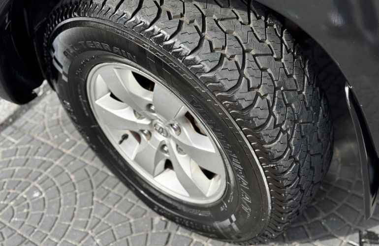 Toyota Hilux 3.0 Srv Top 4x4 CD 16V Turbo Intercooler - Foto #3