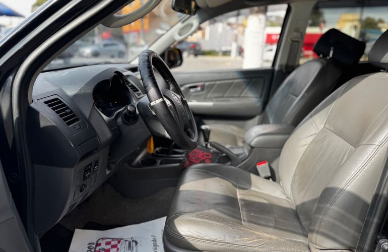 Toyota Hilux 3.0 Srv Top 4x4 CD 16V Turbo Intercooler - Foto #5