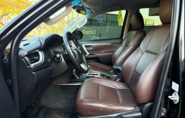 Toyota Hilux Sw4 2.7 Sr 4x2 16v - Foto #4