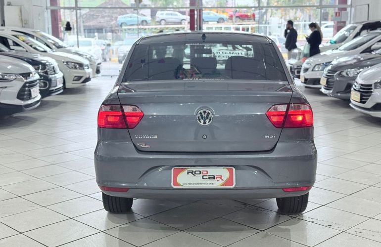 Volkswagen Voyage 1.6 Msi - Foto #4