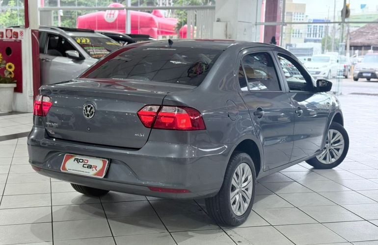 Volkswagen Voyage 1.6 Msi - Foto #5