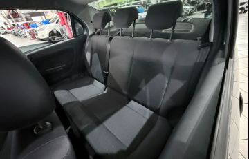 Volkswagen Voyage 1.6 Msi - Foto #7