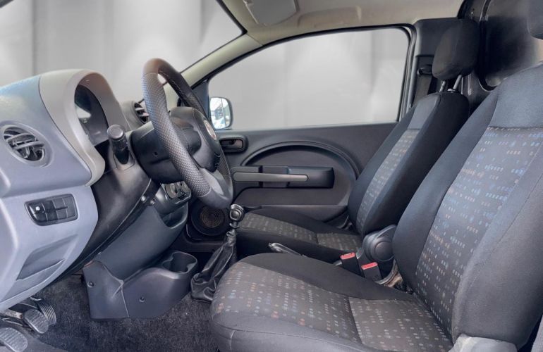 Fiat Fiorino 1.4 MPi Furgão Endurance 8v - Foto #7